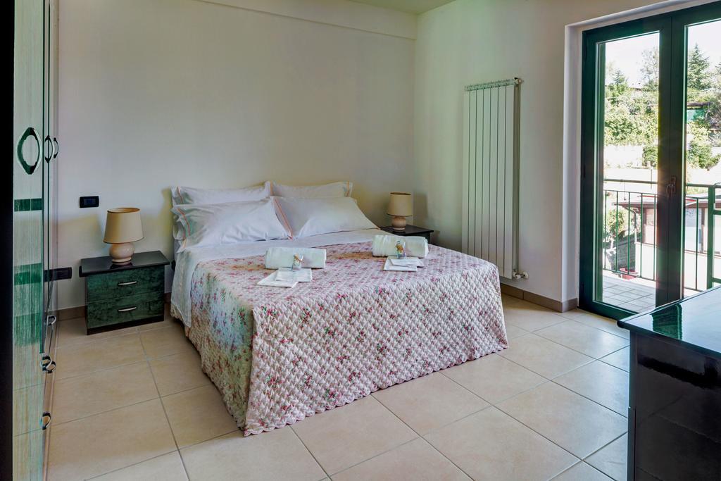 Agriturismo Statale 17 Poggio Picenze エクステリア 写真