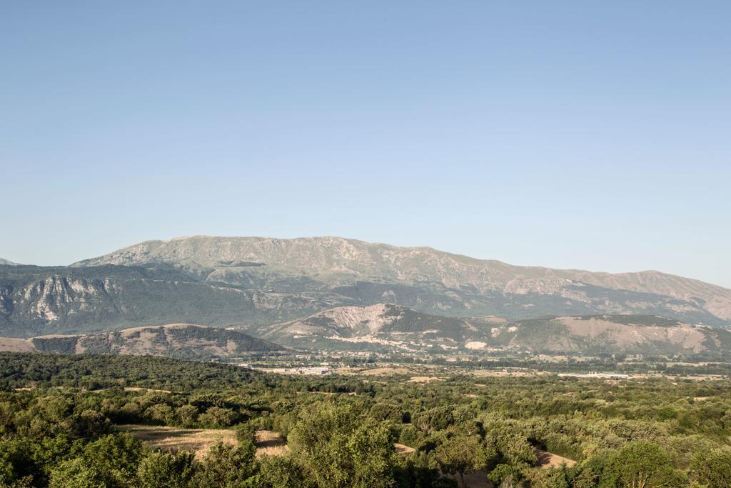 Agriturismo Statale 17 Poggio Picenze エクステリア 写真